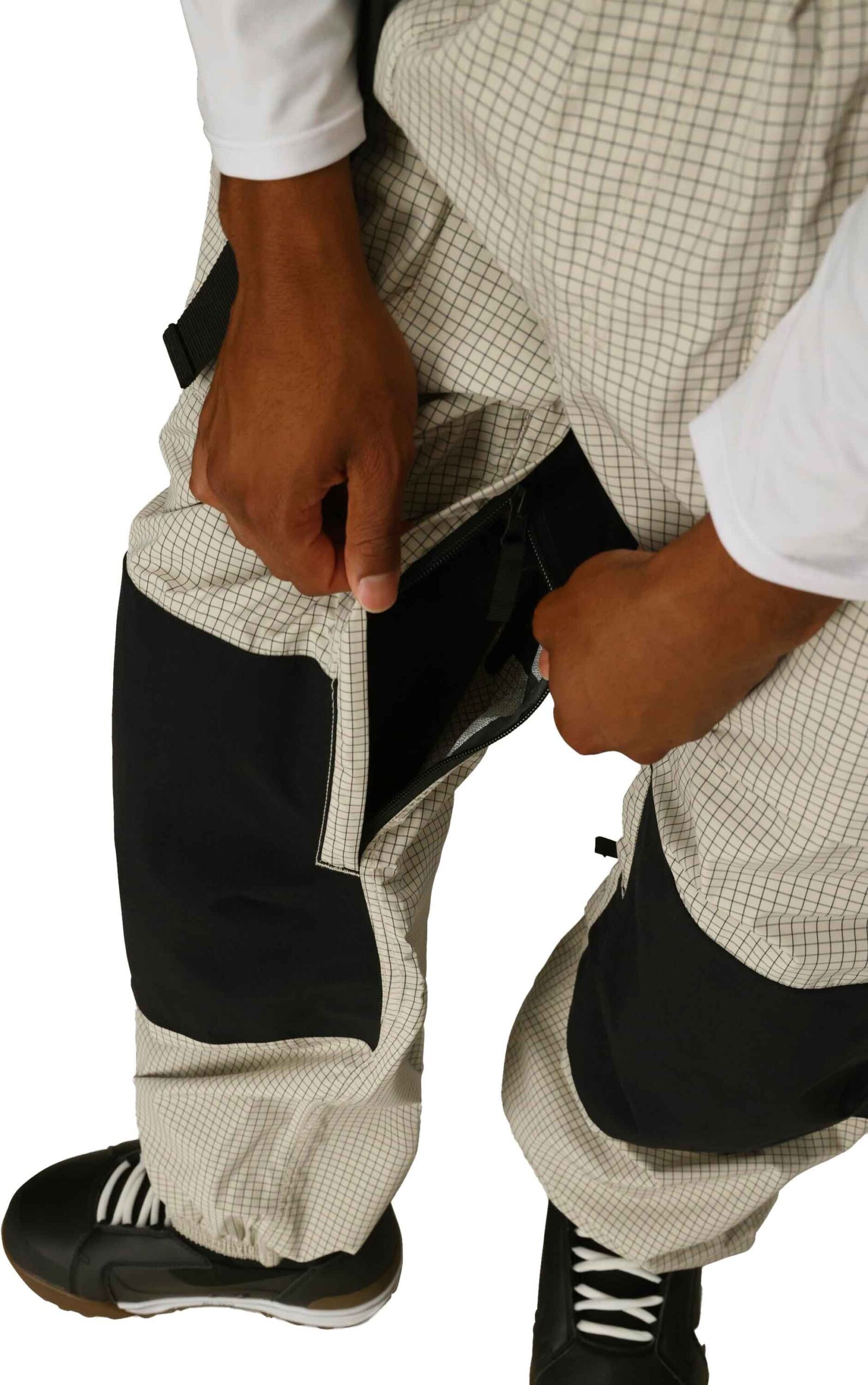 M 2.5L Ghost Pant Limestone Grid – Image 4