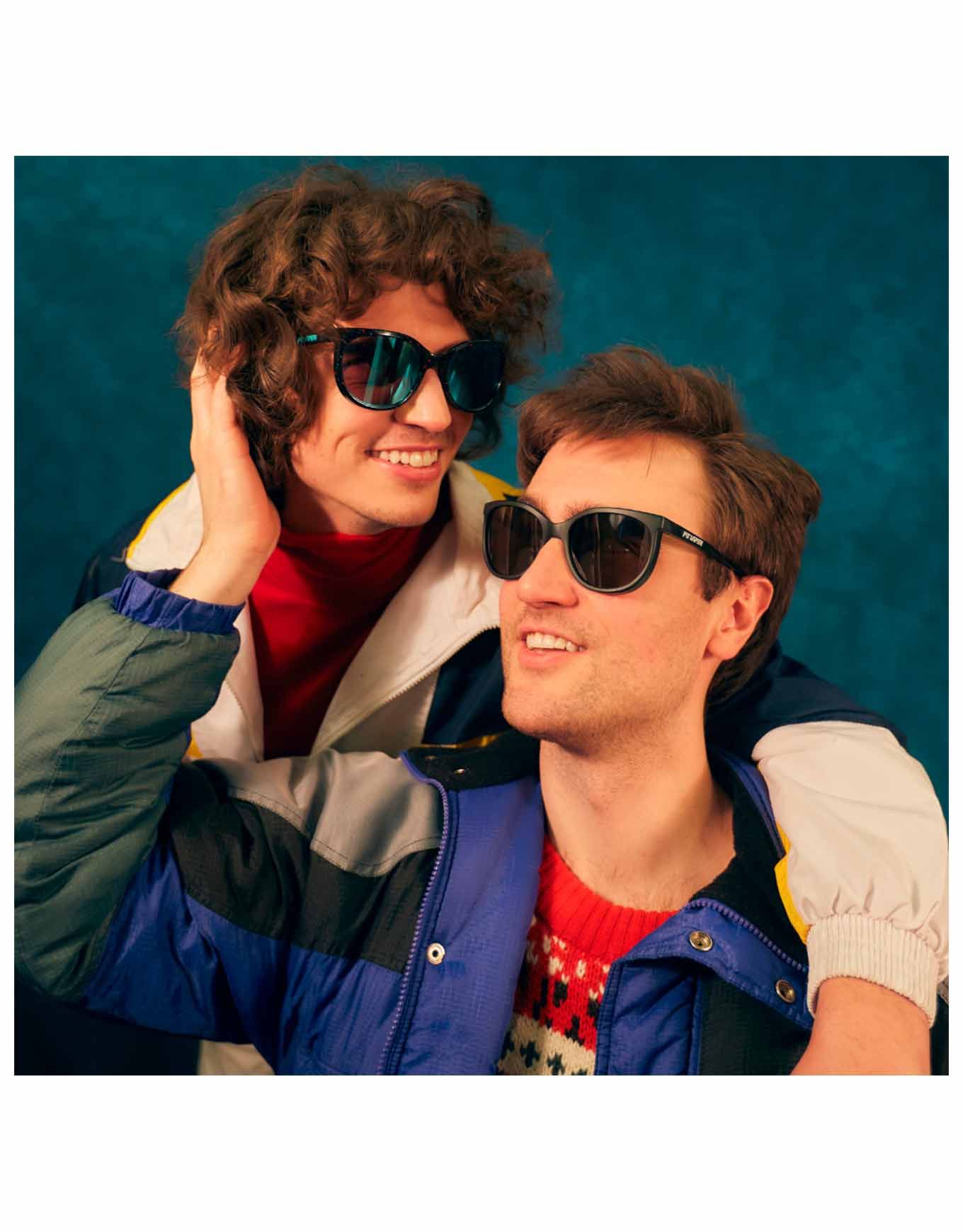 The Standard Fondue Polarized – Image 3