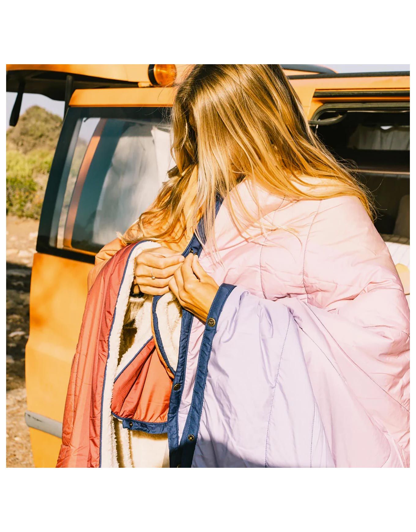 CloudTouch Blanket Golden Drift – Image 4