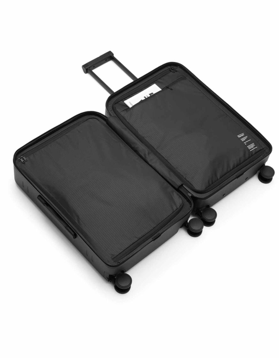 Ramverk Check In Luggage Medium Black Out – Image 5