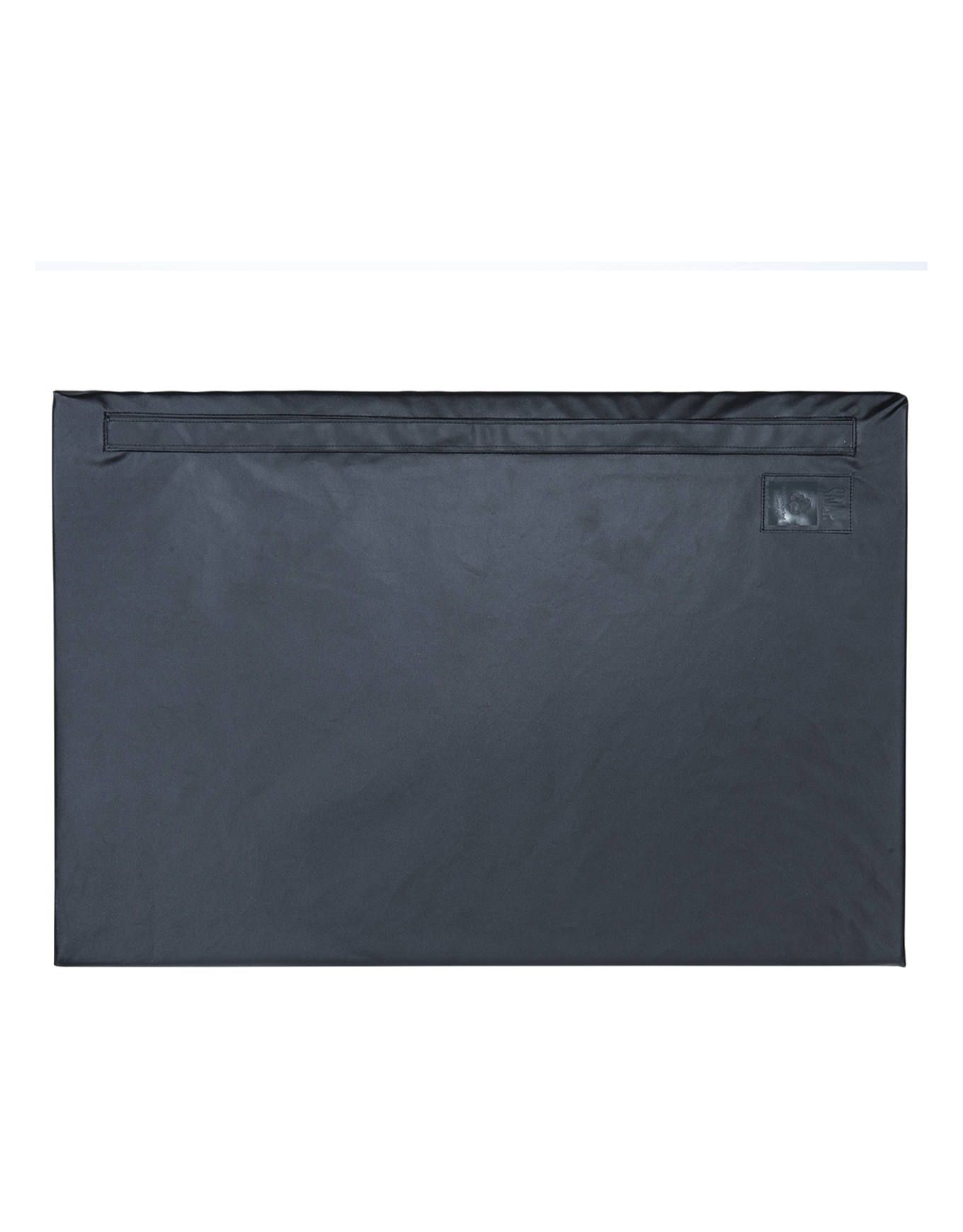 Plaster Black – Image 3